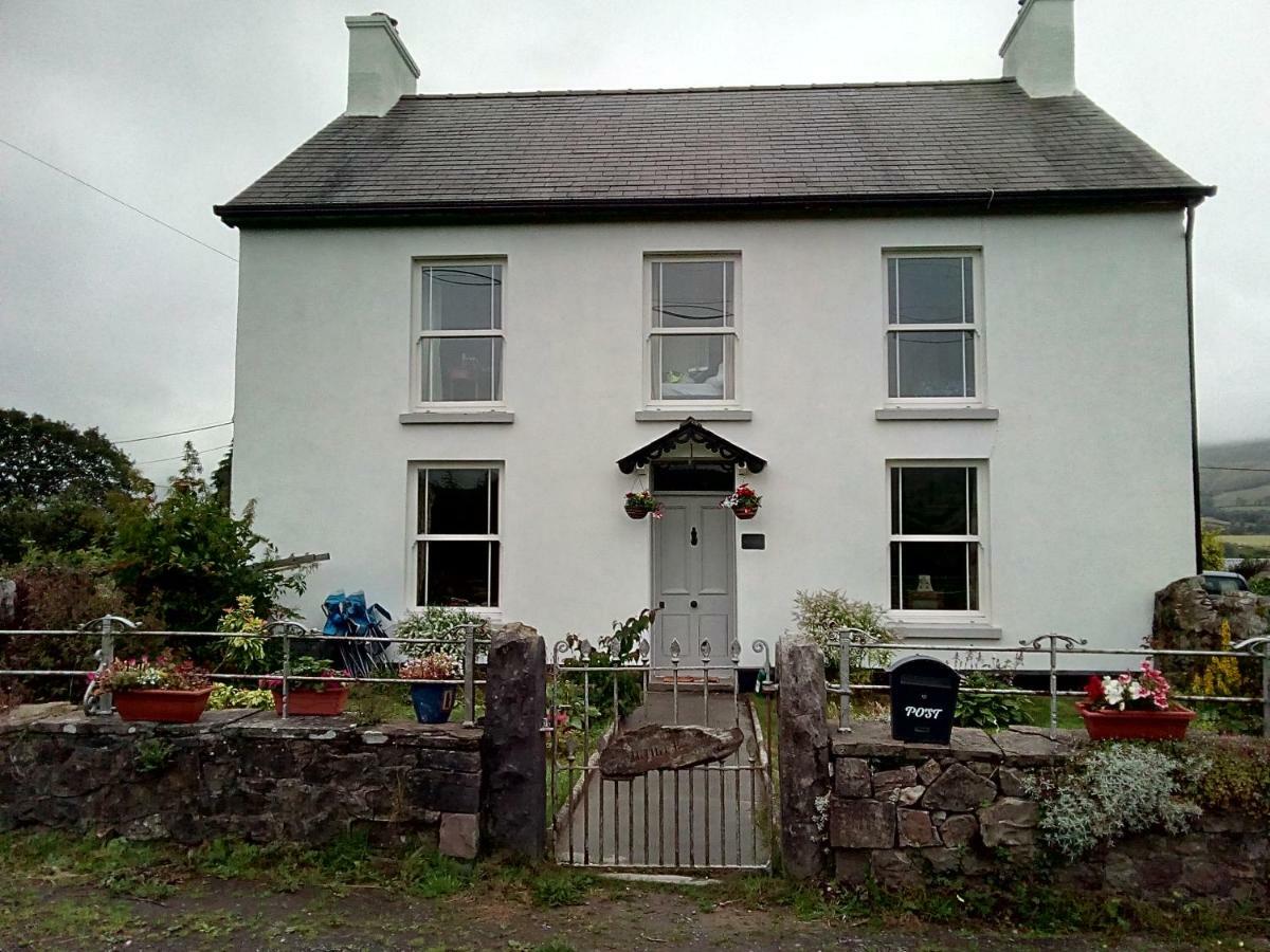 Hotel Brynawel Gwynfe Exterior foto